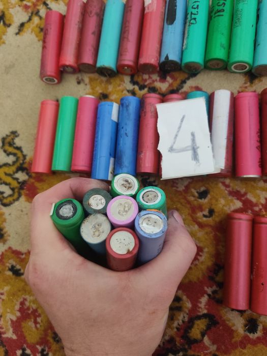 Акумулятори 18650 127 шт одним лотом Дешево!