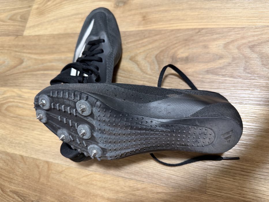 Шиповки Adidas для спринту