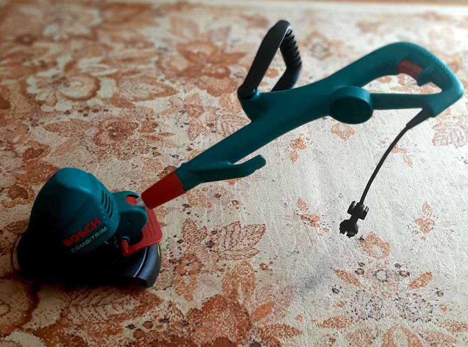 Тример Bosch ART 30 Combitrim. Приобретен в Германии.