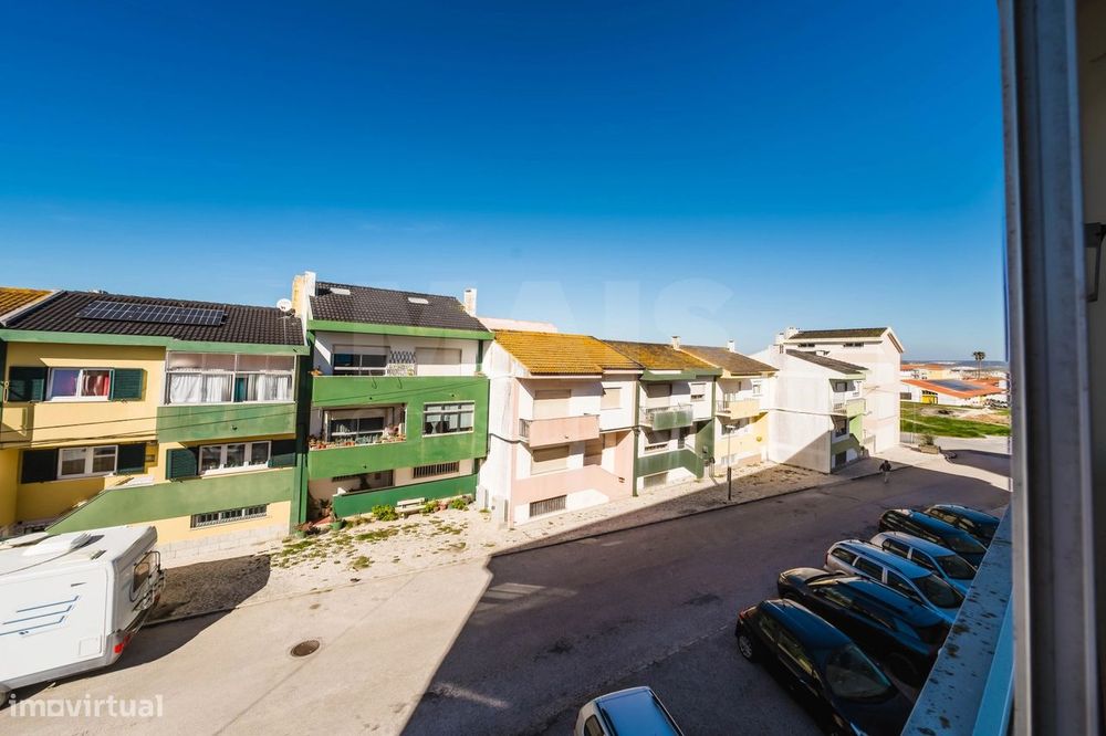 Apartamento T2 Renovado em Peniche – Oportunidade de Investimento!