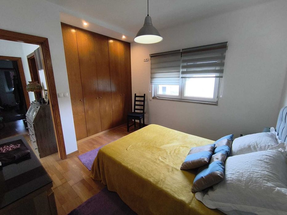 Quarto para Arrendamento Mensal | Carcavelos