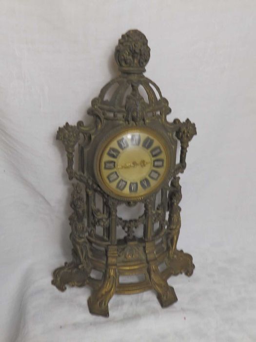 Часы механические . Голландия