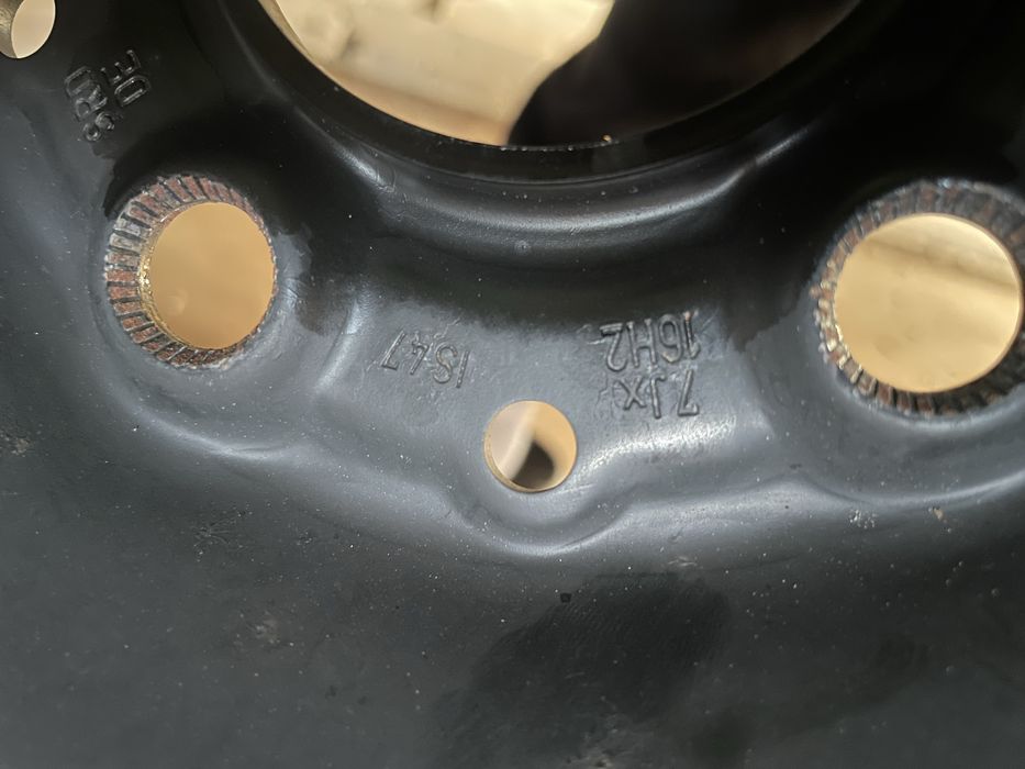 Opony zima + felgi stalowe 195/65 r16 bmw