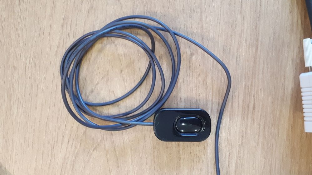 Cabo Comutador/Cable Switch KVM VGA, USB, Audio  Level One KVM-0223