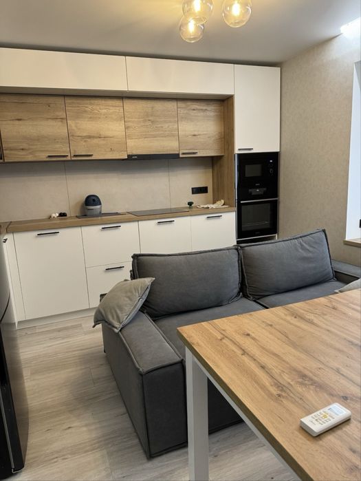 Продам 2х.кв. 6/9 на П.Поле ЖК Воробьевы горы 1.