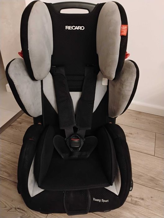 Fotelik samochodowy Recaro Young Sport 9-36 kg
