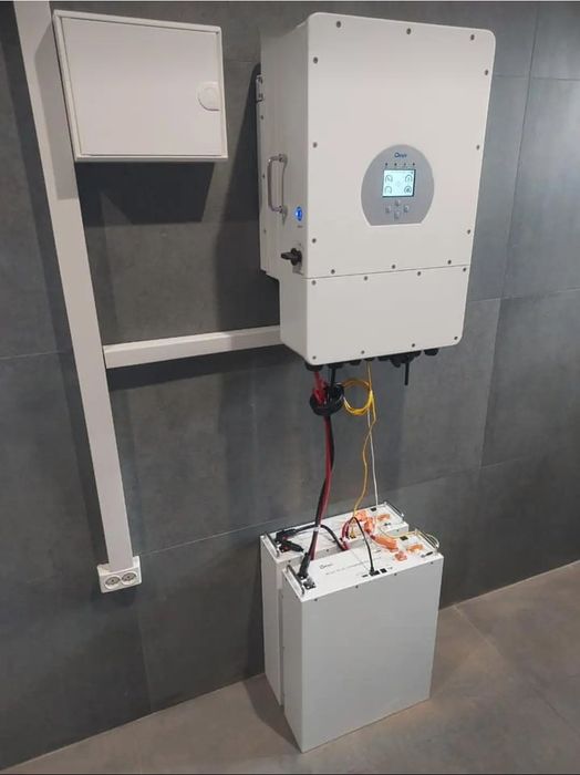 Гібридний Інвертор  DEYE SUN-6k-SG05LP1-EU