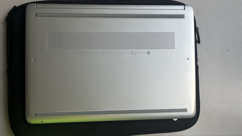 Computador HP 14S- fq0003np