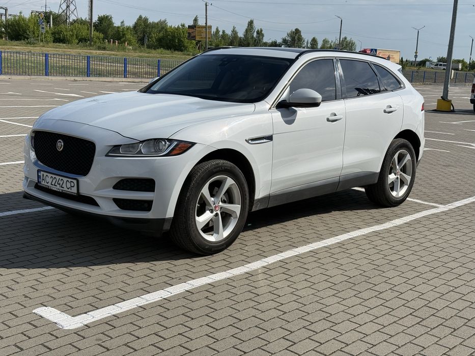 Продам Jaguar f-pace 2017