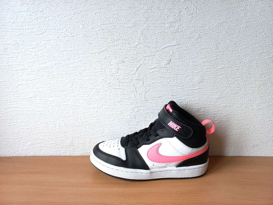 Чудові хайтопи кросівки nike 31,5 р. устілка 20,5 см.