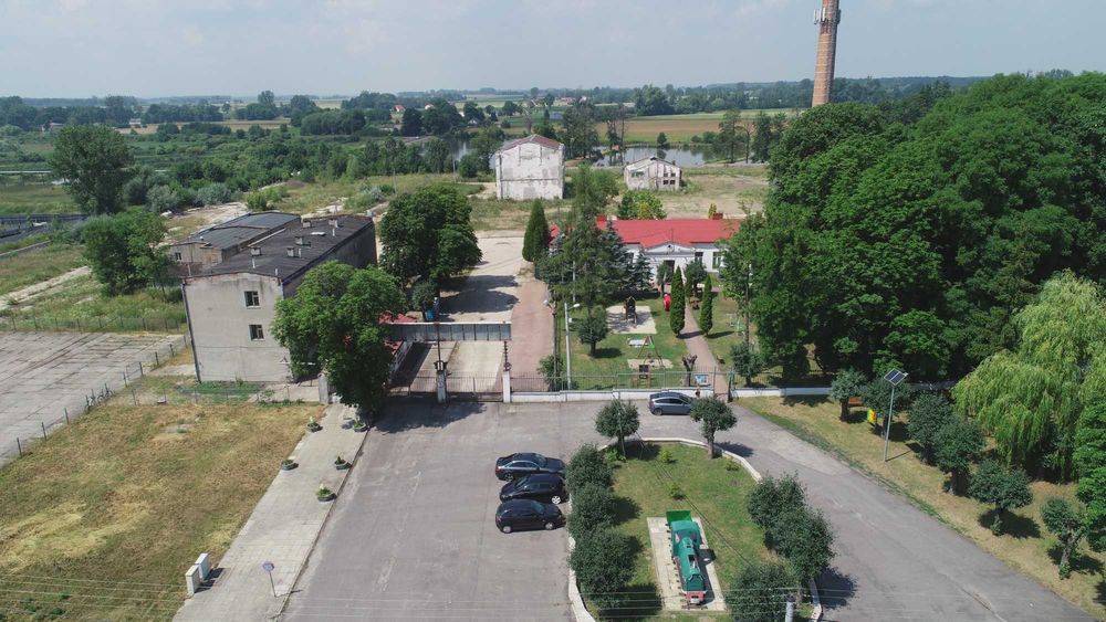 Nieruchomość ! Cukrownia 4 hektary ! Hale, budynki , antena GSM !