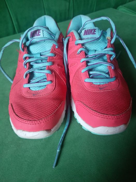 Adidaski Nike revolition 2 r. 38.5