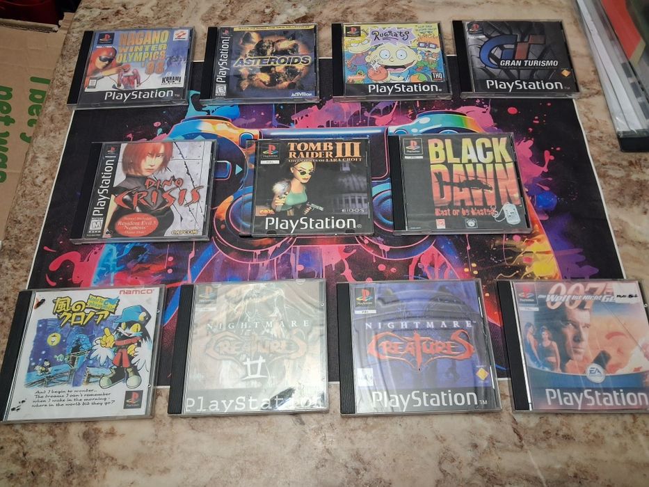 Ru...kie tłoki gry na konsole Sony PlayStation 1 .