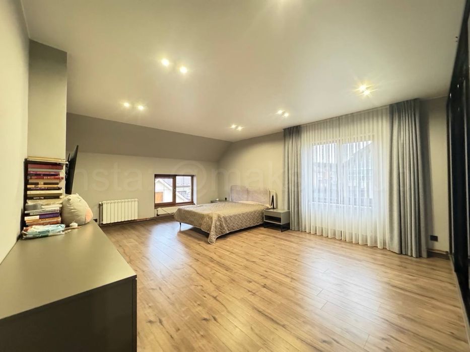 Без комісії/Продам будинок в Ужгороді/200 м2/5 сотих/Газове опалення