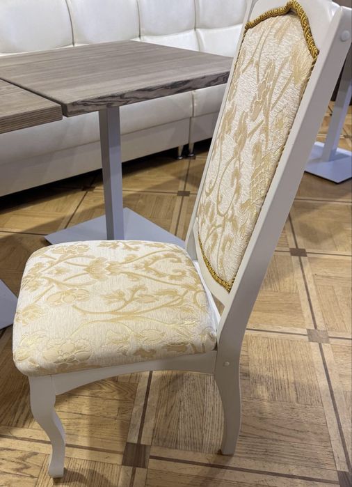 Продам крісло обіднє