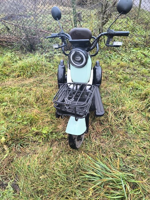 Електричний трицикл