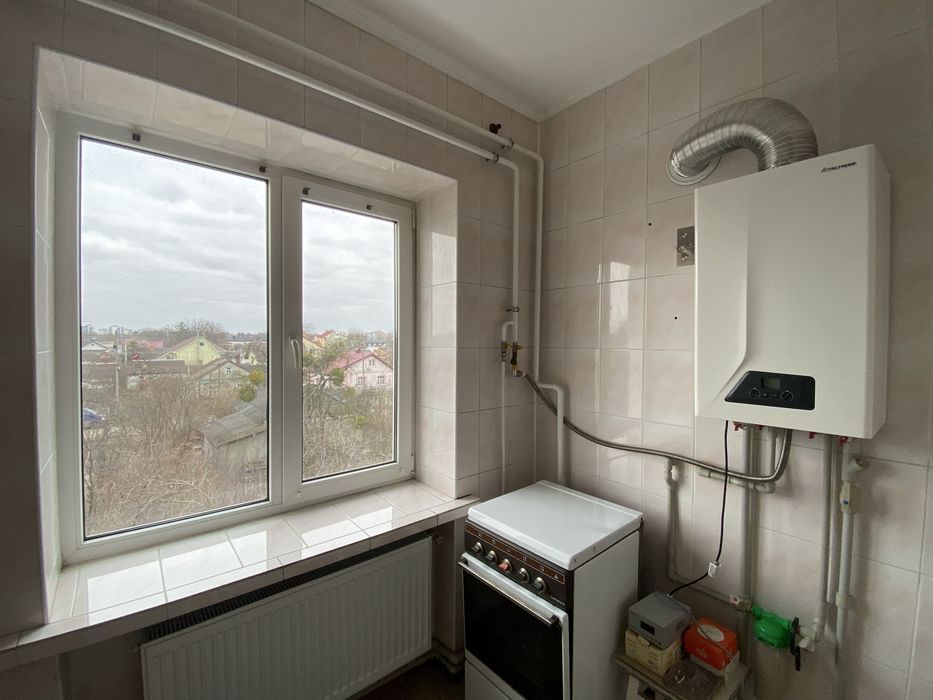 Продаж 3 кімнатної квартири з автономним опаленням