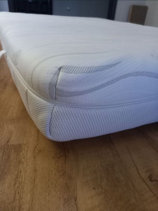 Materac Dreamzone w niezłym stanie