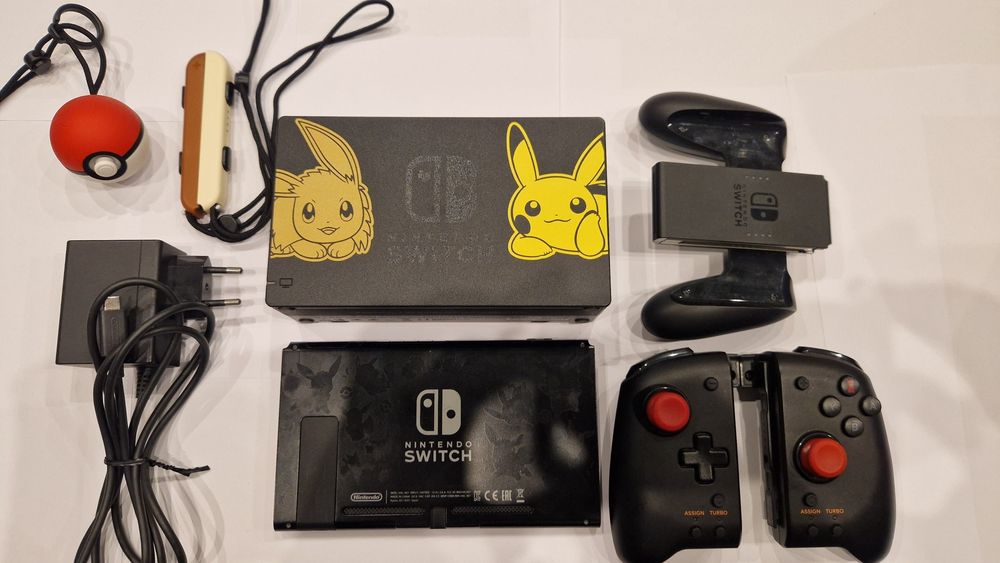 Nintendo Switch edição Pokémon Let’s Go Pikachu/Eevee