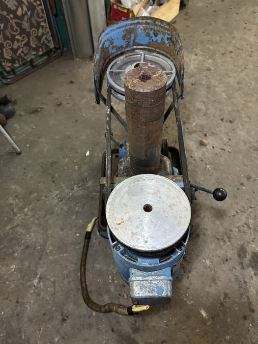 Свердлильний верстат