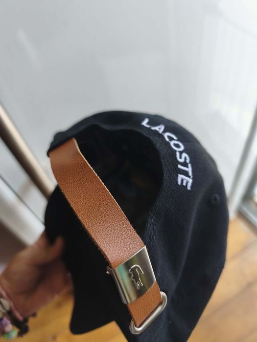 Boné Lacoste novo