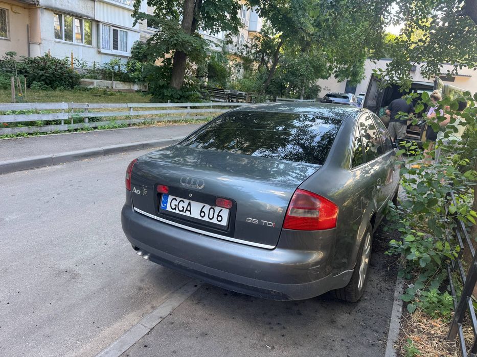 Audi A6 2004 рік