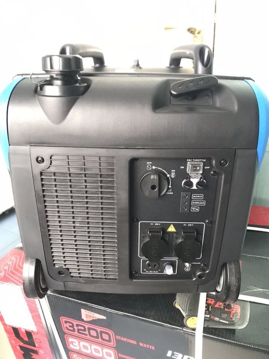 Бензиновый инверторный генератор Biltema DG3000is Швеция