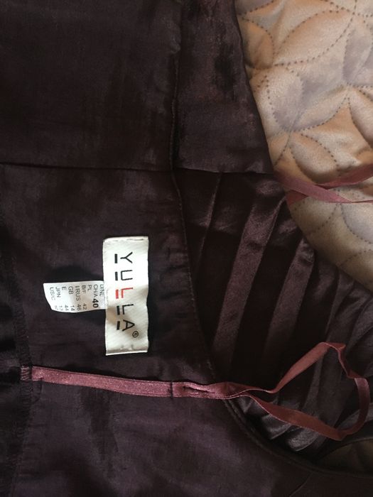 Wizytowa długa sukienka rozmiar 40 kolor śliwkowy