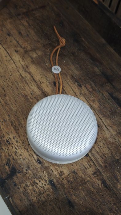 Coluna Portátil Bang & Olufsen A1