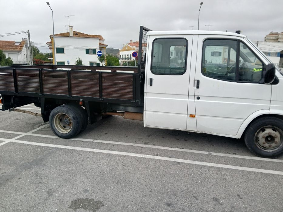 Ford transit 7 lugares e caixa de carga