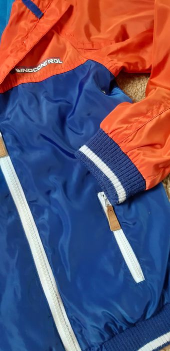 Kurtka chłopięca wiatrówka roz.122