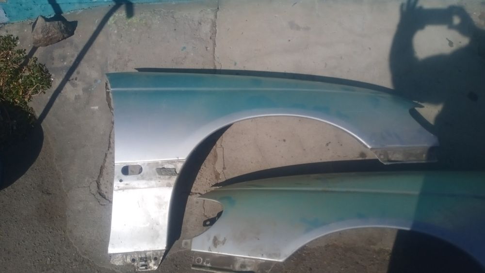 Крыло правое  Opel Omega B