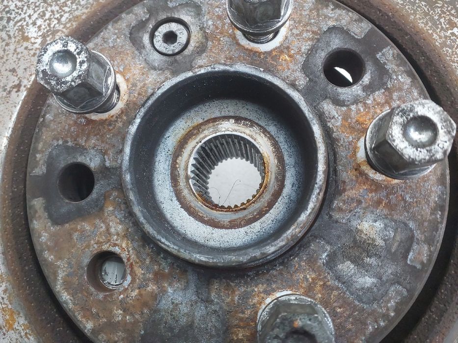 Manga de eixo frente direita OPEL Astra H Caravan (L35)
