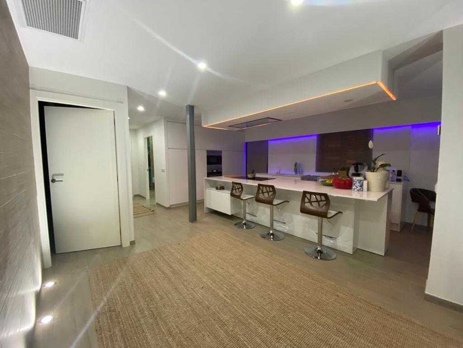 Vende-se apto. centro Alvor