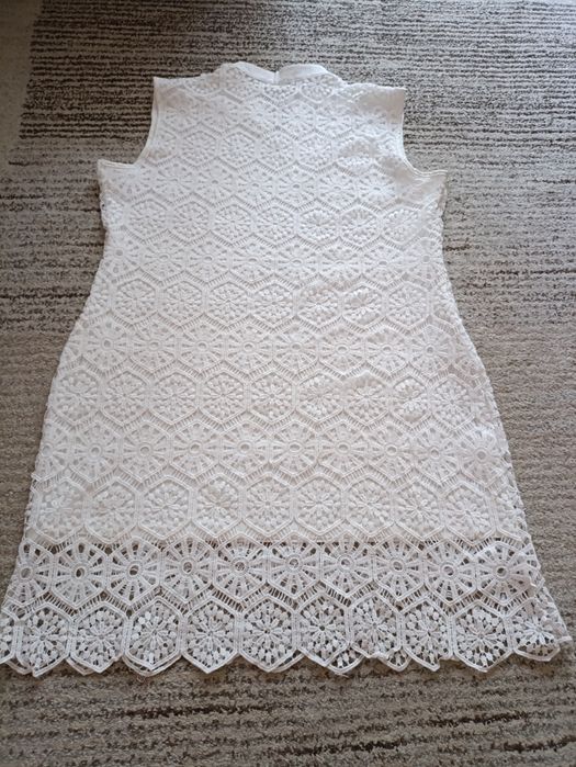Біла сукня без рукавів 56 розмір