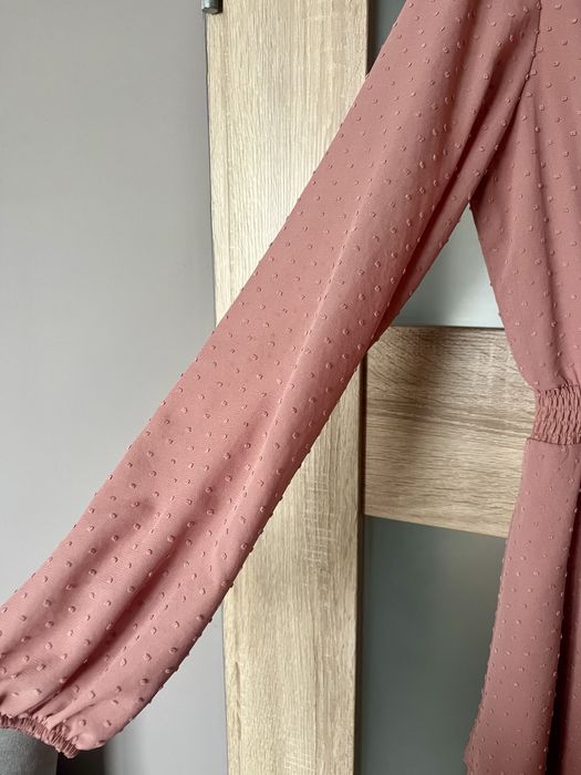 Różowa sukienka z długim rękawem, Mohito