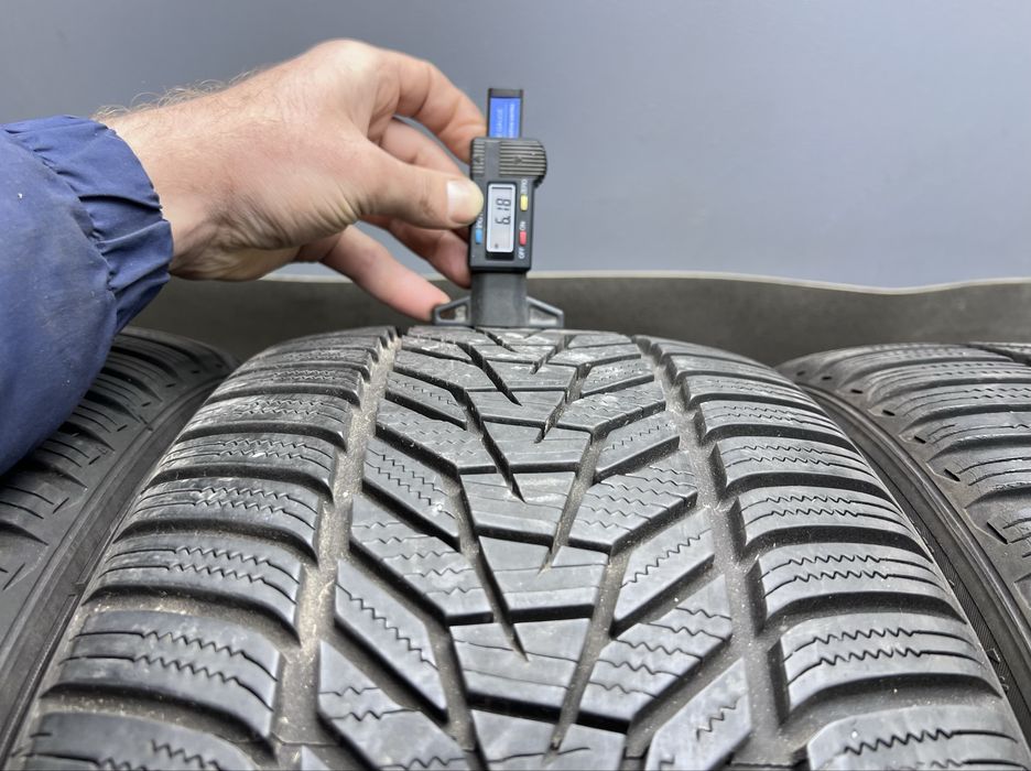 Шини 2021р зима 245 40 R18 Hankook Winter Icept Evo 3 зимові комплект
