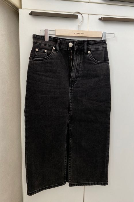 Жіноча джинсова чорна спідниця міді Zara 24 розмір XS на повний С