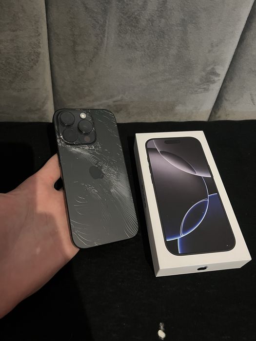 Iphone 16 pro~~kondycja 92%~~super stan