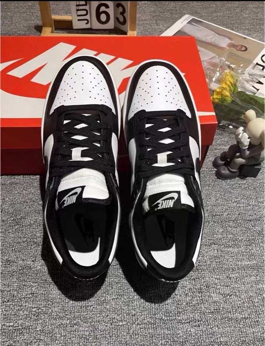 Nike Dunk Low Czarny R.45