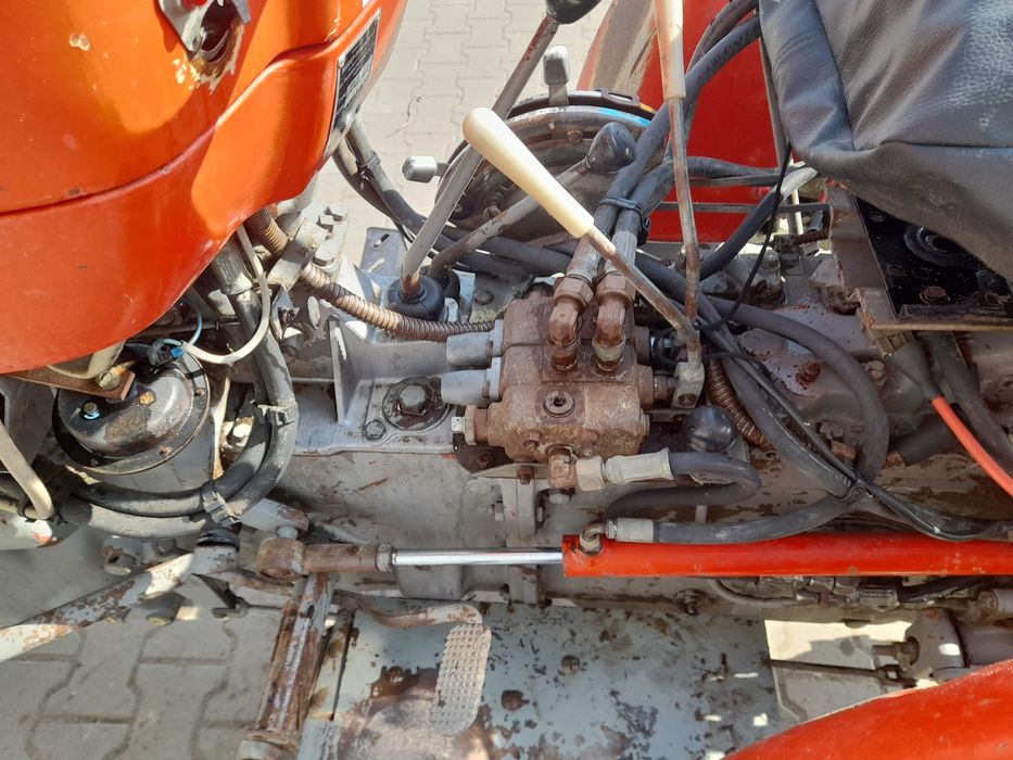 Massey Ferguson 158 , 148
