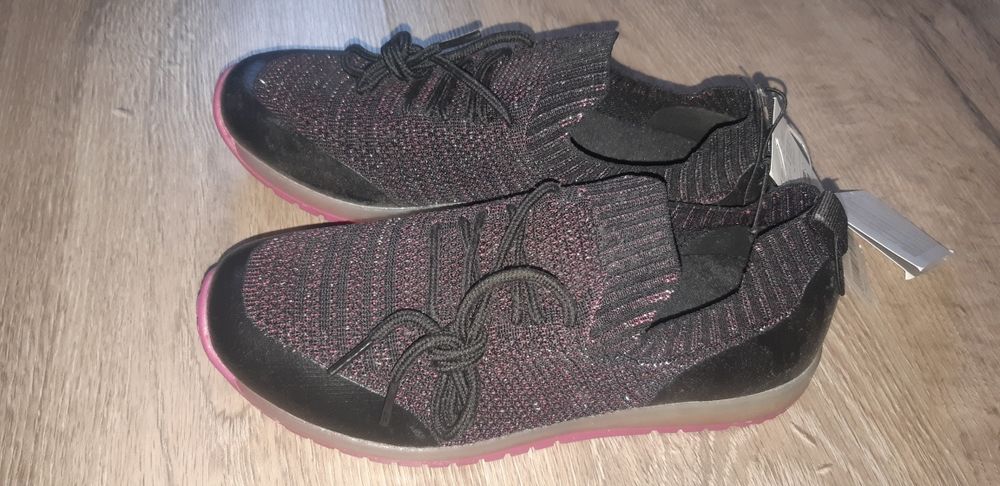 Nowe buty Adidasy 36