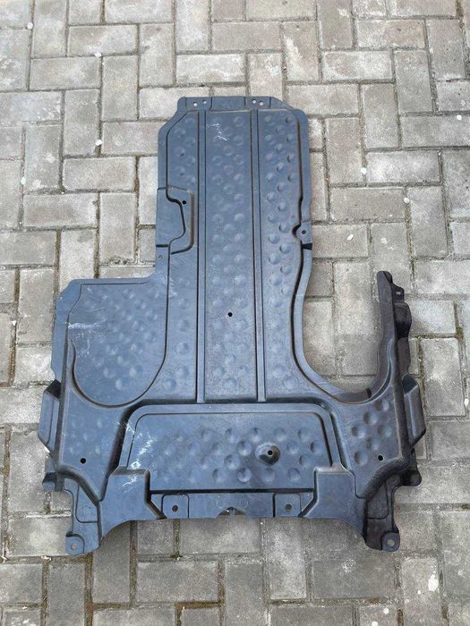Захист коробки передач АКПП Mercedes W205 защита днища