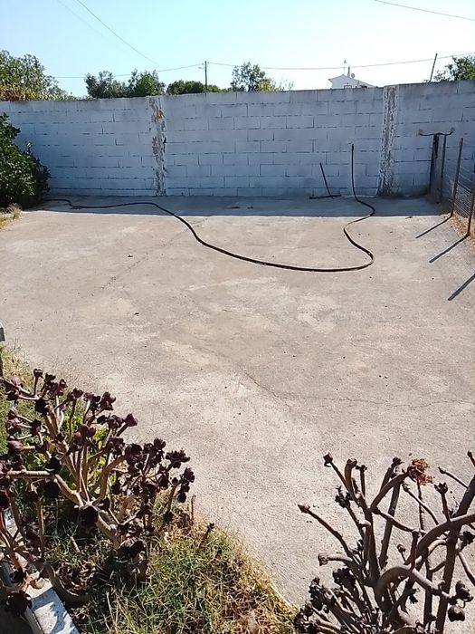 Espaço para autocaravana ou caravana