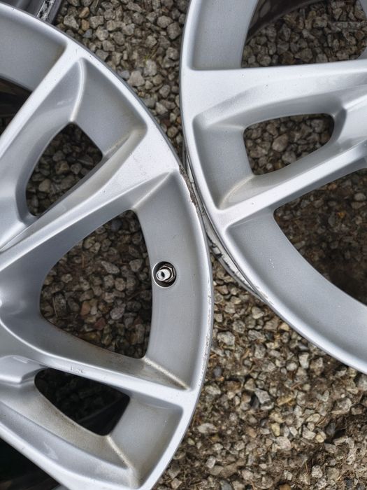 BMW E46, F46 felgi aluminiowe 16 cali z czujnikami..