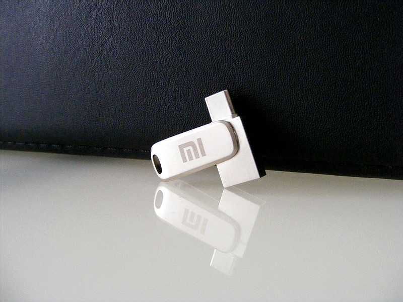 Nowy Pendrive Mi 2TB 2000 GB (złącze USB i USB-C)