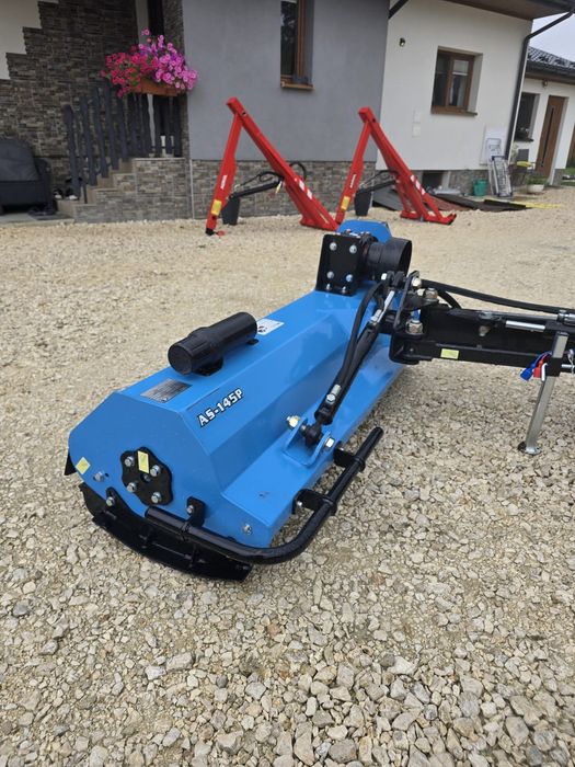 Solidna kosiarka bijakowa tylno-boczna 145 cm AGROSTAR na pantografie