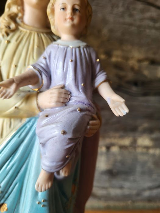 Biskwit Maryja Królowa Matka Boża