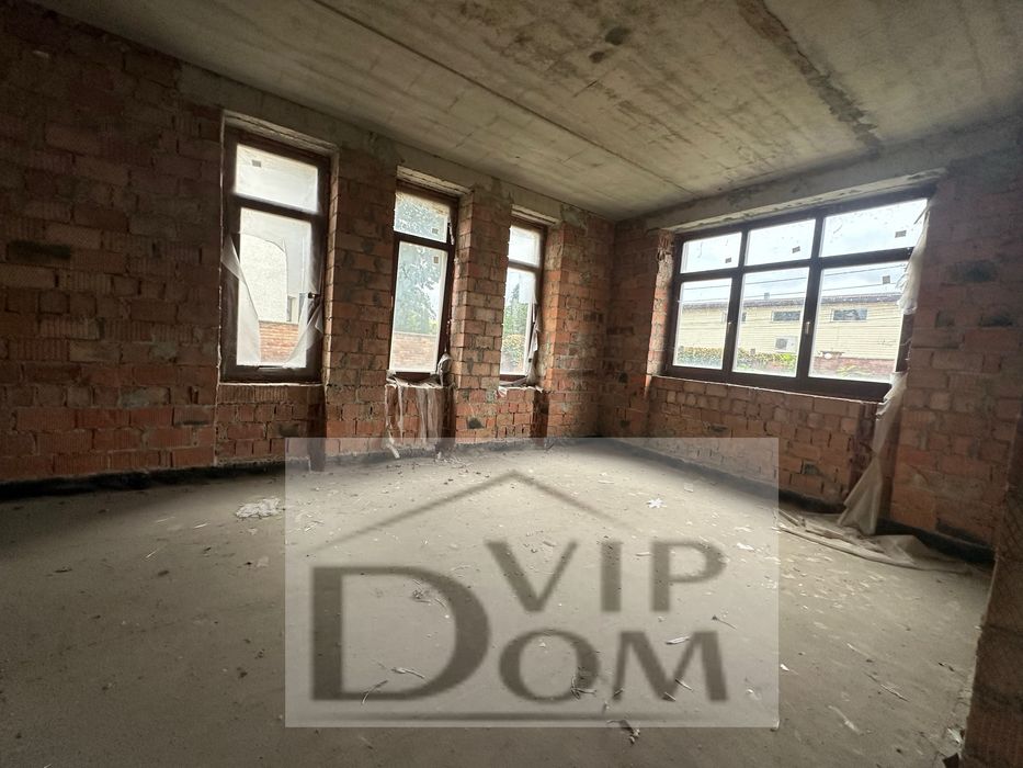 Продажа дома возле парка, ЖК БЕЛЫЙ цветок