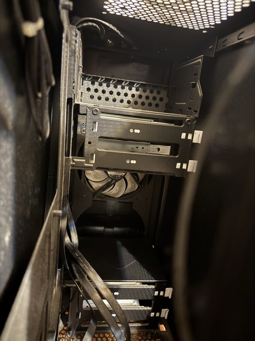 Корпус пк Fractal Design Core
